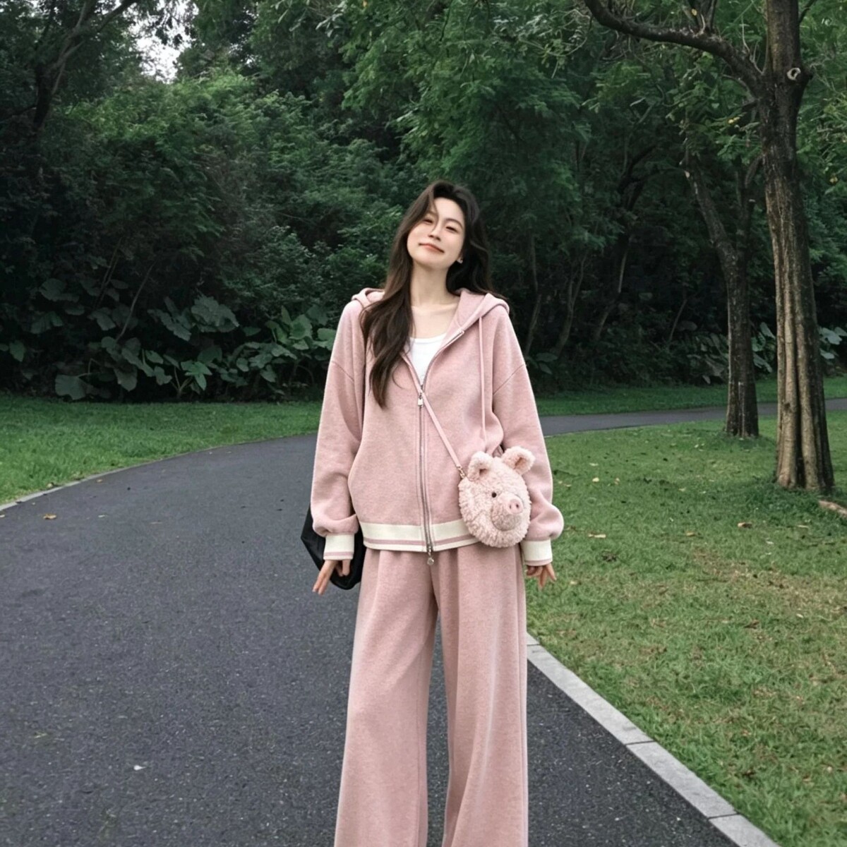 时尚气质大码女装2026年秋季新款休闲运动风简约遮肉百搭粉色套装