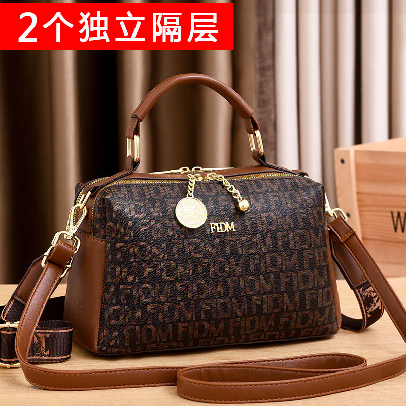 高级感时尚女士手提包2023新款大容量波士顿枕头包宽带单肩斜挎包