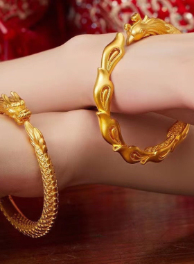 龙凤呈祥手镯古法黄金色祥龙手镯三金婚嫁凤凰手镯