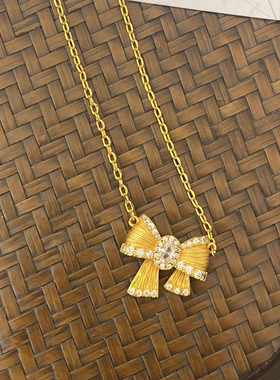 金店同款沙金拉丝蝴蝶结项链女款小众设计高级感百搭轻奢风吊坠
