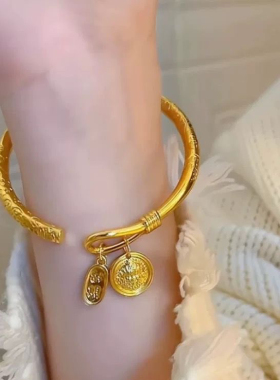 錾刻财神手镯女黄金色中式国潮招财挂坠开口实心手饰