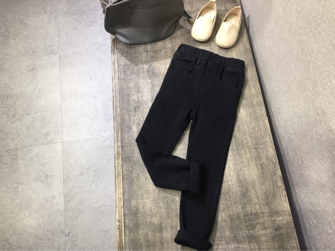 童装 儿童 女童 中童 黑色高弹力 铅笔裤特价清货