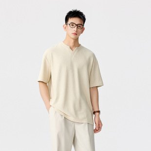 男士竖条肌理感打底衫男款v领短袖t恤男2026新款夏季内搭简约上衣