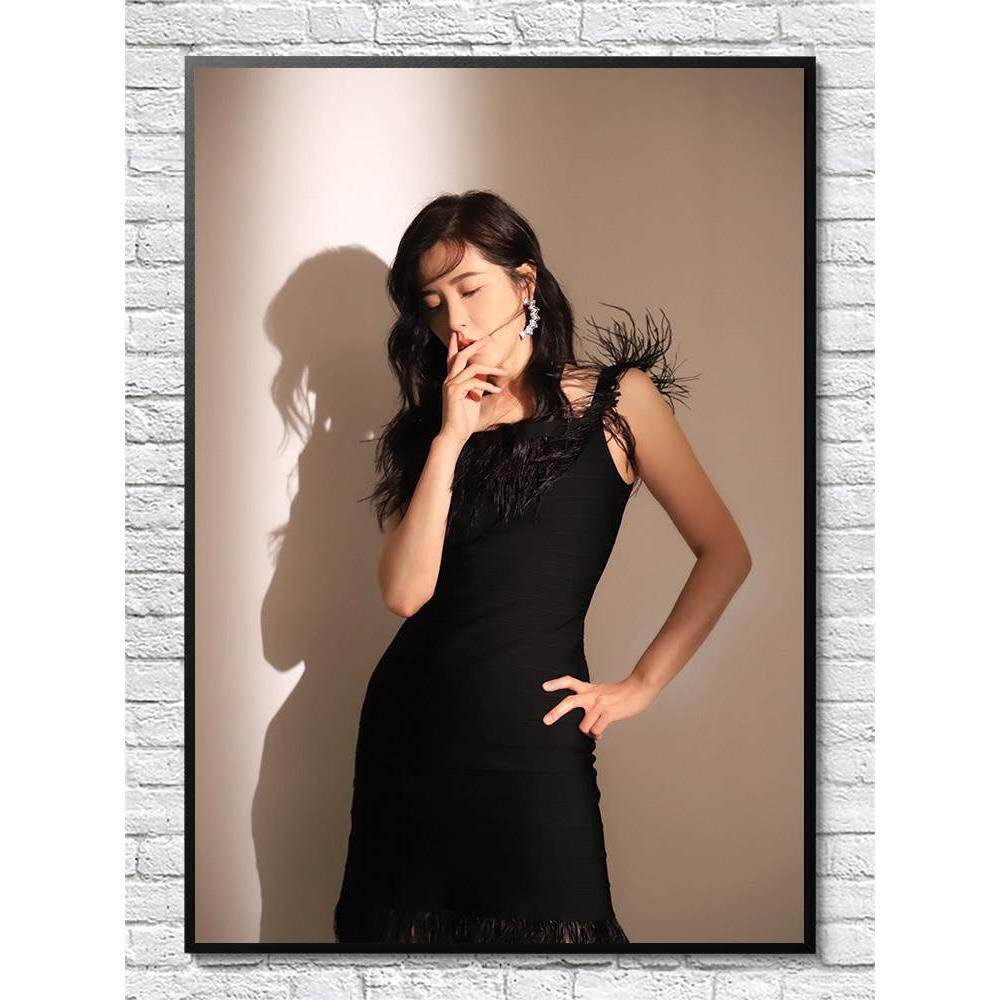 曾黎2022新款海报女明星美女演员写真卧室简约家居高端装饰挂贴画