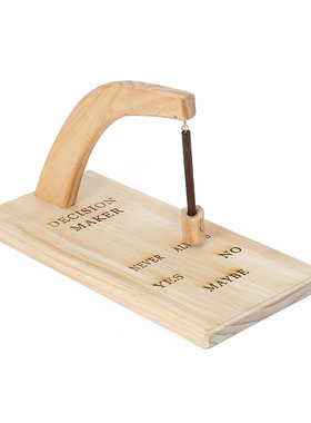 新品 Decision Maker决策者雕刻橡木木制工艺品摆挂件