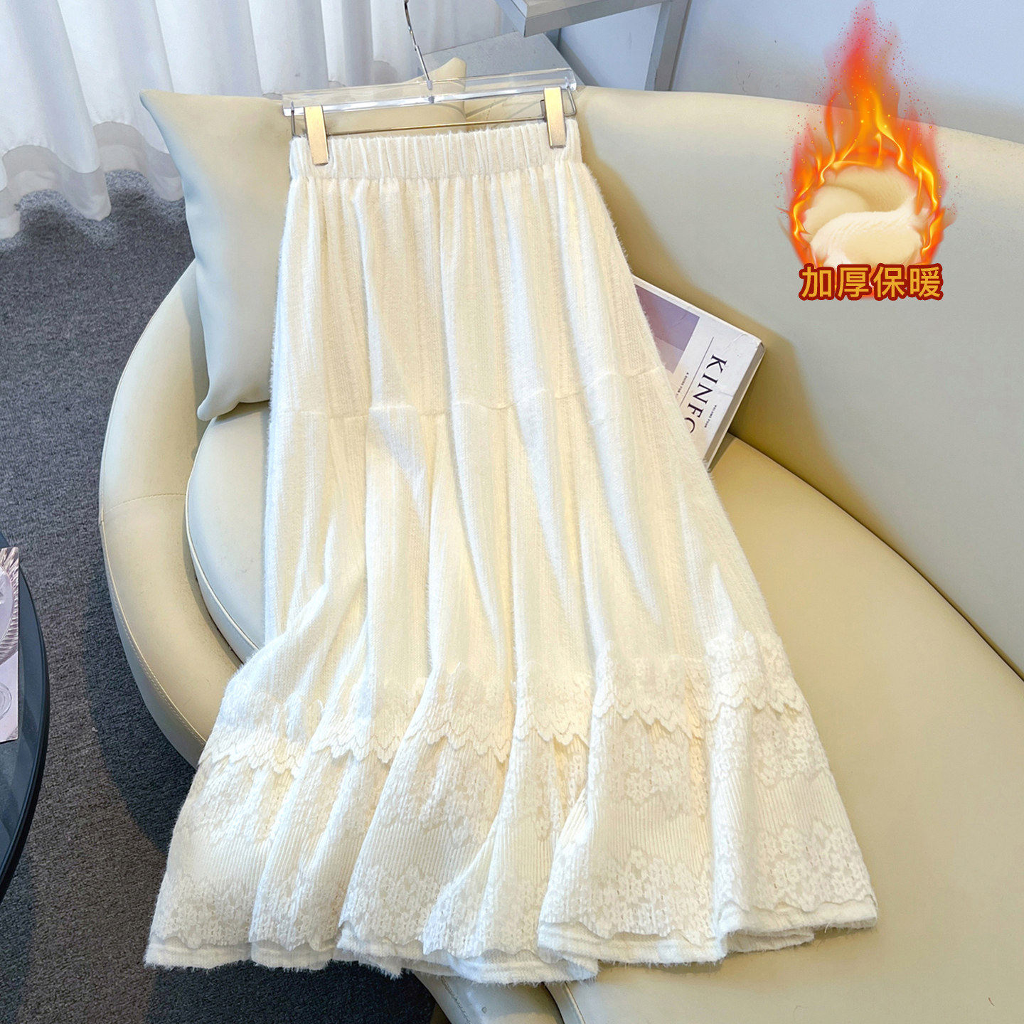 法式温柔毛绒半身裙秋冬女装2025新款小个子气质蕾丝拼接蛋糕伞裙
