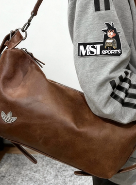 Adidas三叶草originals BELTED棕色皮质肩带可拆卸单肩包KT0865