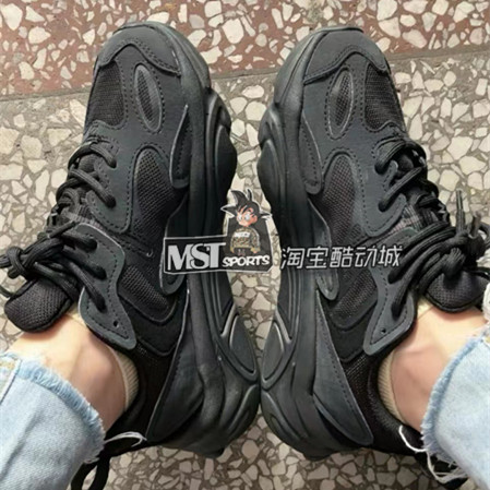 FILA斐乐系带休闲跑步鞋