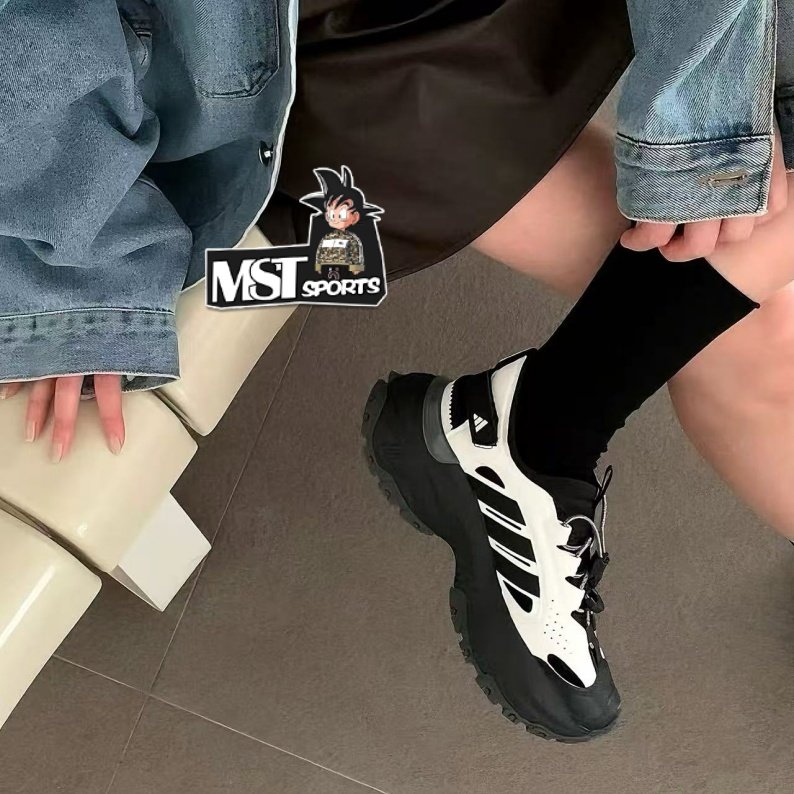 Adidas阿迪达斯黑白熊猫增高凉鞋