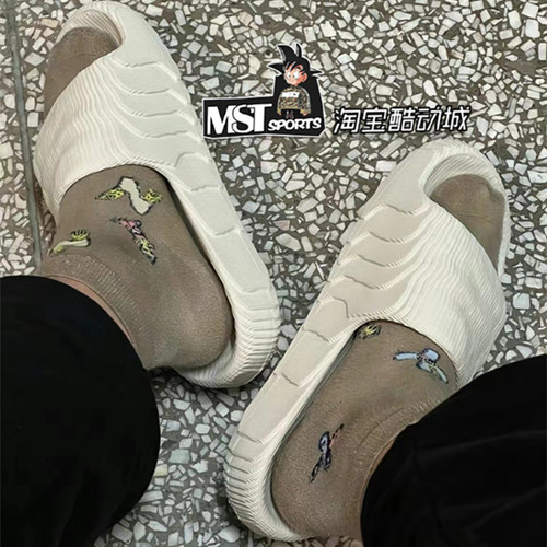 Adidas三叶草米色男女运动拖鞋