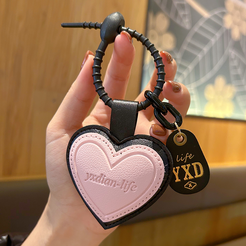 文创2025新款皮质汽车钥匙扣书包爱心挂件可爱礼品可定制设计OEM