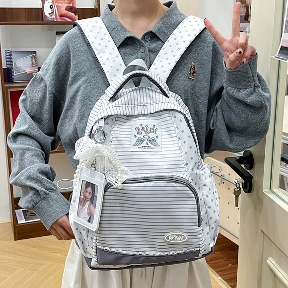 韩系ins风条纹星星双肩包女学生旅游轻便背包小众设计软萌小书包