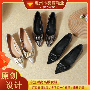 香港潮牌尖头单鞋女粗跟2025春秋季新款惠州女鞋软皮小香风浅口舒