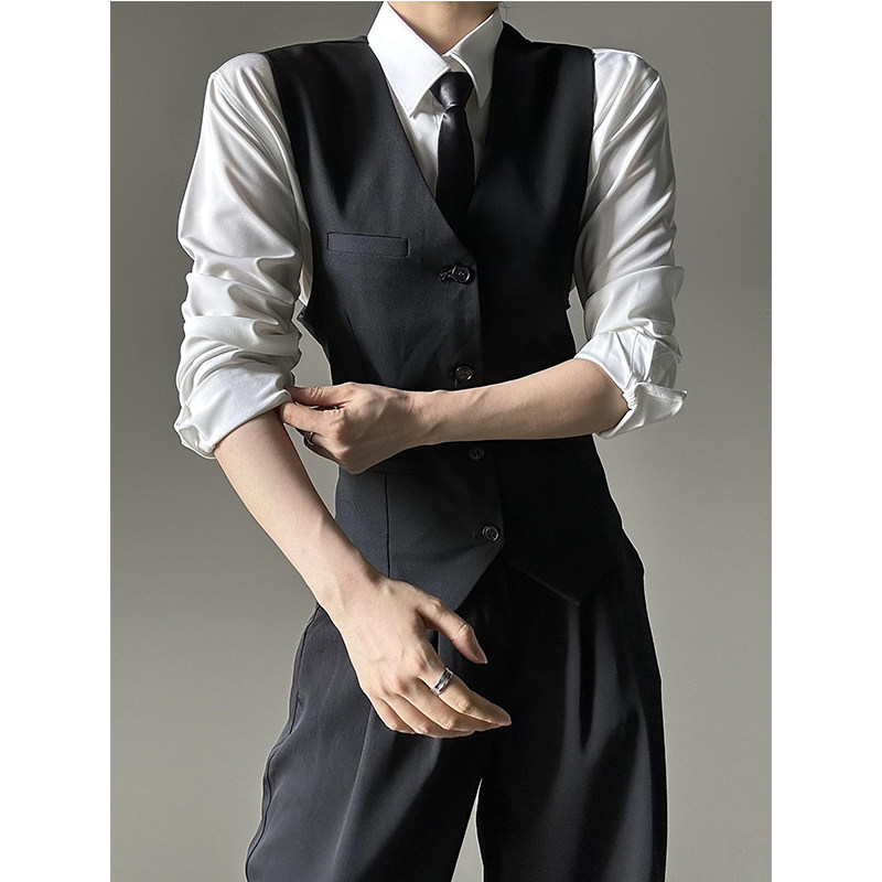 春秋季黑色西服马甲高级感痞帅男女中性风修身背心西服马夹制服图片