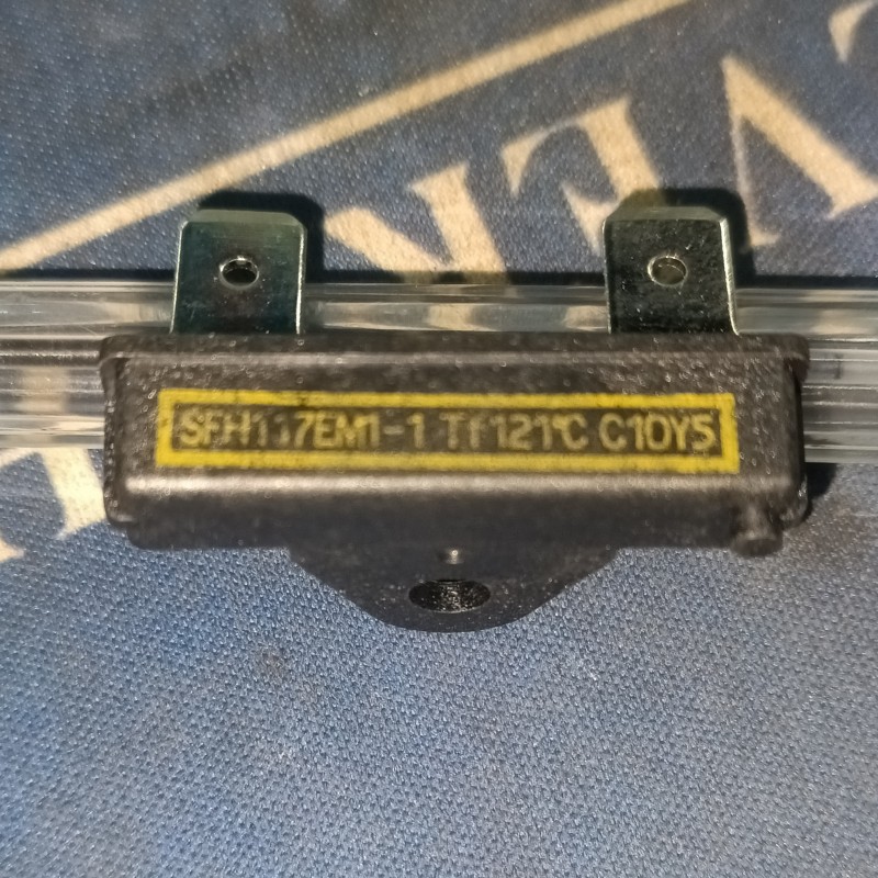 NEC SFH117EM1 Tf121°C  110°C  97°C 热熔断器 保险丝16A