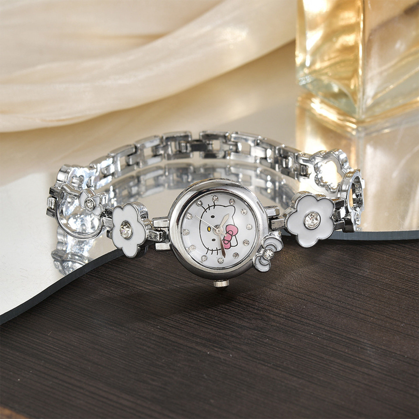 HelloKitty镶钻手链手表女款学生初高中2025年新款只看时间石英表