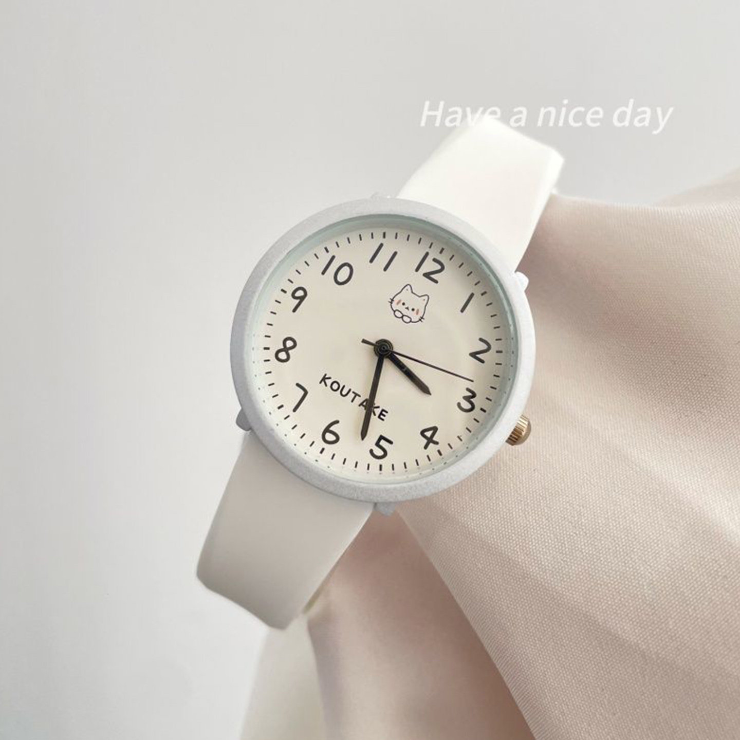 2026新款小学生初中生儿童手表女孩高颜值卡通猫咪只看时间石英表