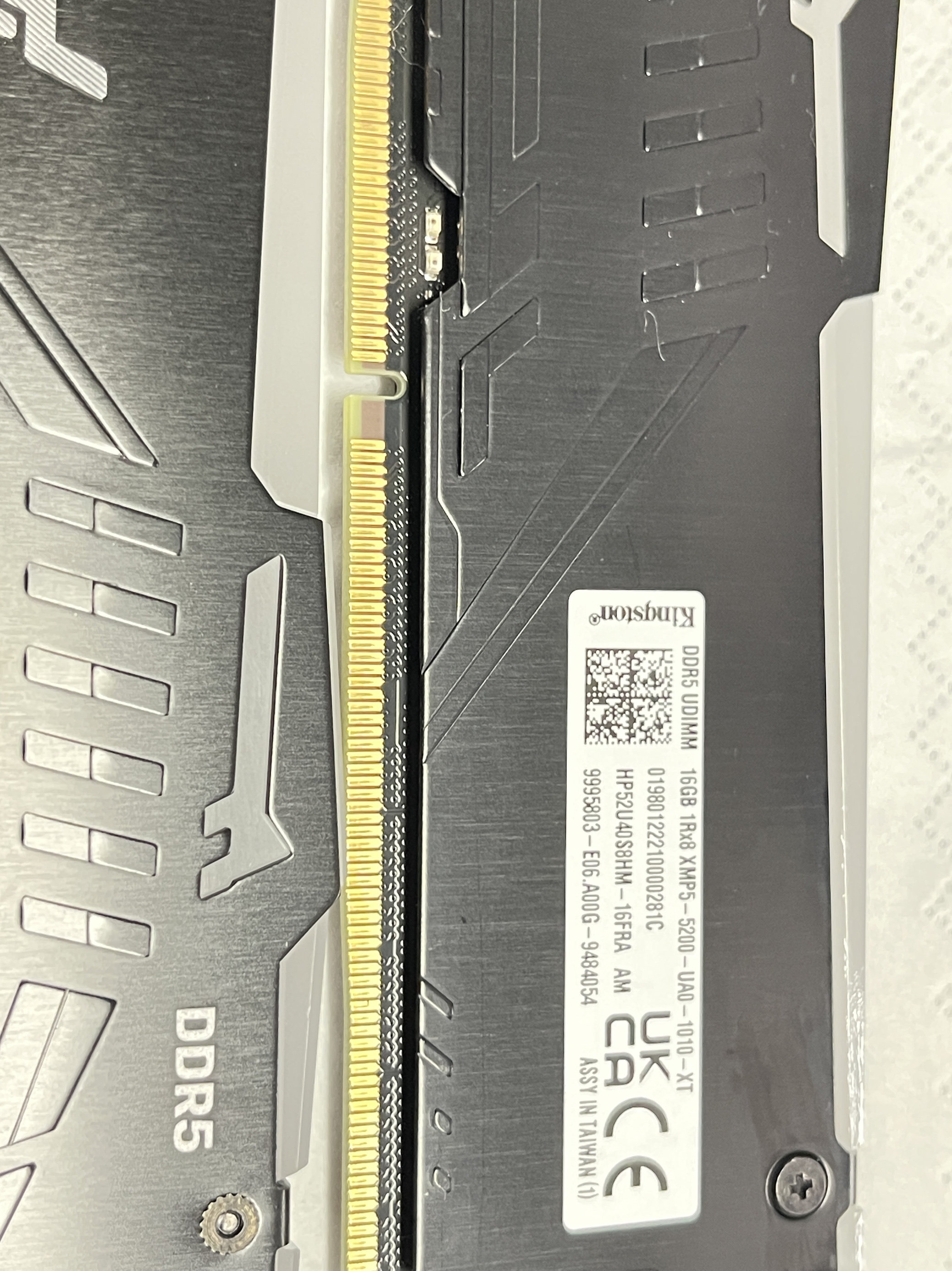 金士顿 骇客野兽 16g ddr5 5200  5代 台式机内存  电竞游戏灯条
