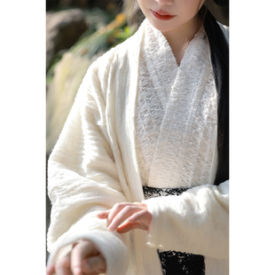 汉服飞机袖 半城繁華原创 丝绒线刺绣亮丝奶杏色宋制直领对襟短衫