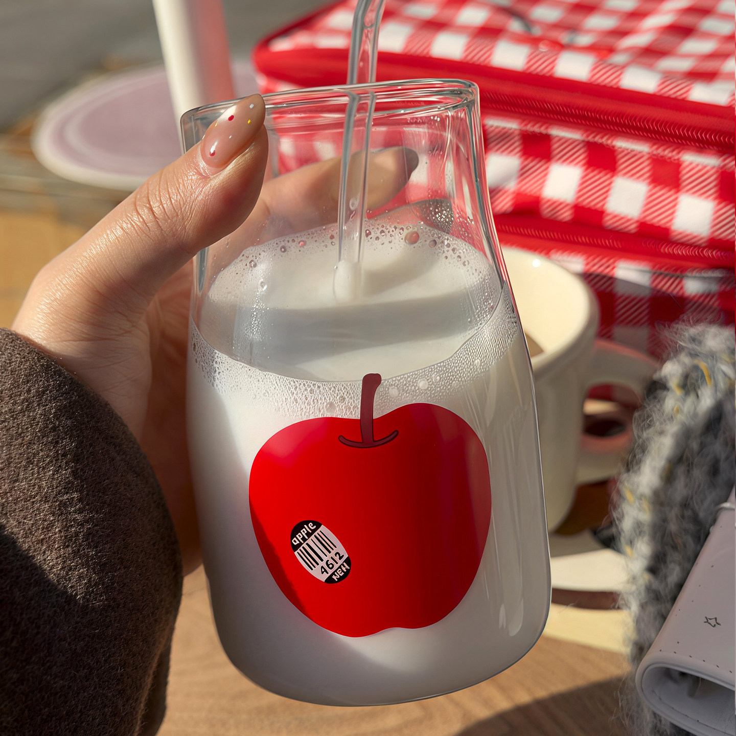 好可爱滴苹果玻璃杯！奶瓶好可爱