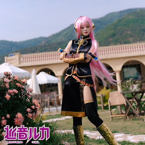 动漫初音巡音露卡公式服Cosplay