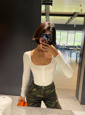 VanessaLab 白色螺纹U领高叉摁扣气质连体打底衣秋季百搭上衣