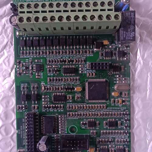 可议价紫日变频器ZVF300G7R5/PO11T4S主板