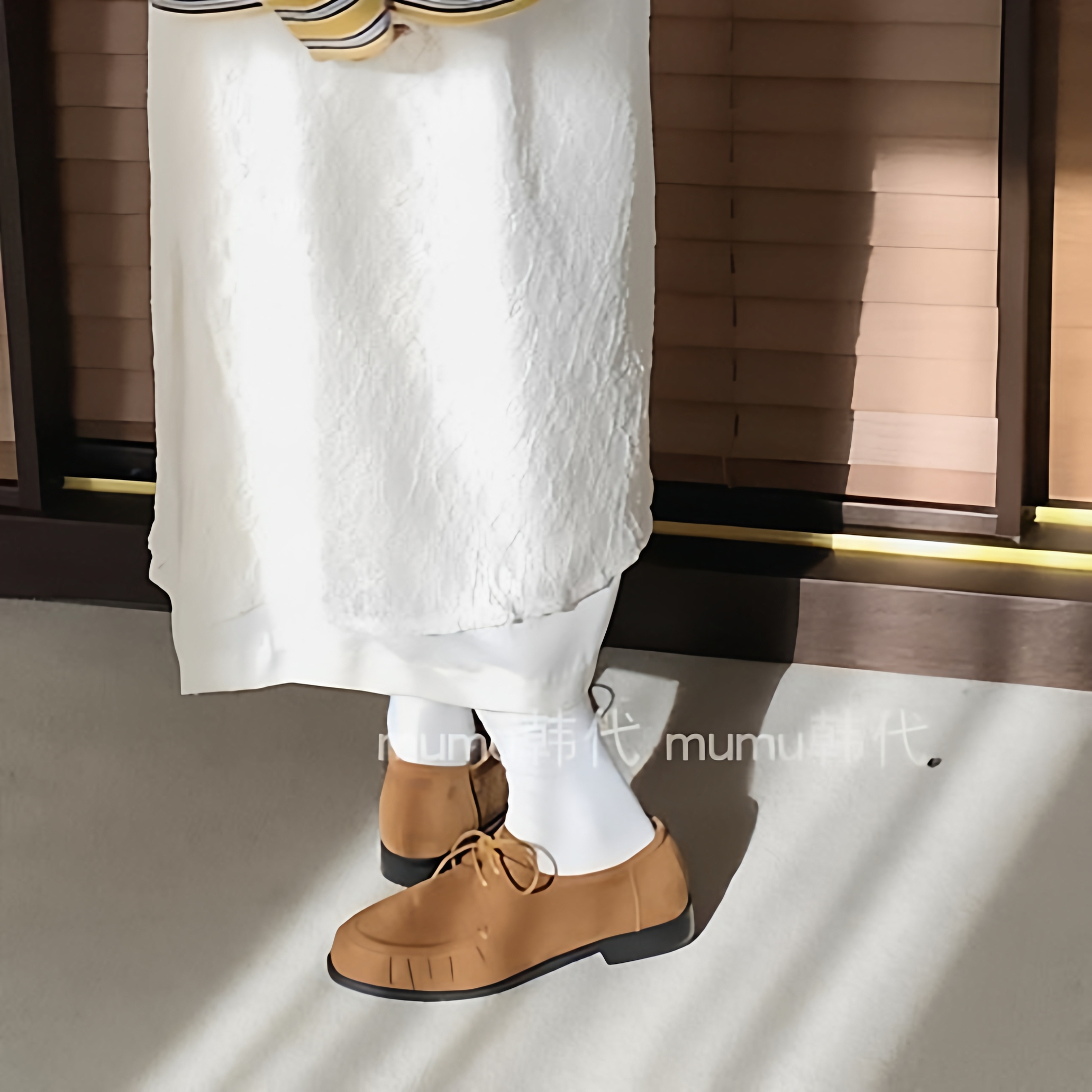 英伦复古系带布洛克女鞋棕色