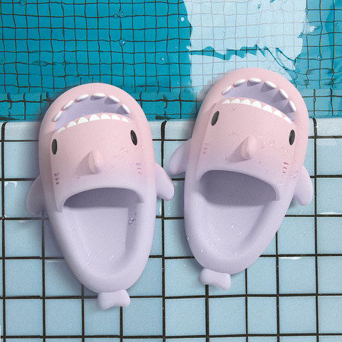 可爱卡通渐变鲨鱼儿童拖鞋女夏季