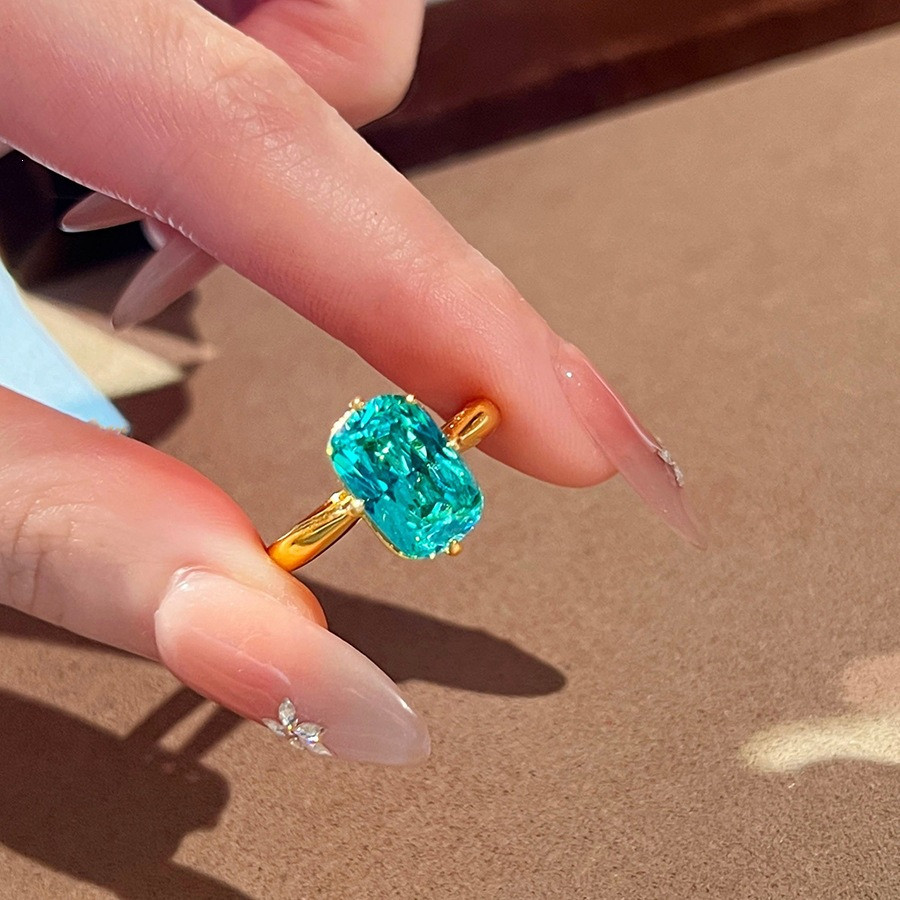 复古精致港风枕方帕拉伊巴钻戒指高碳钻冰花切小众设计海蓝钻戒女