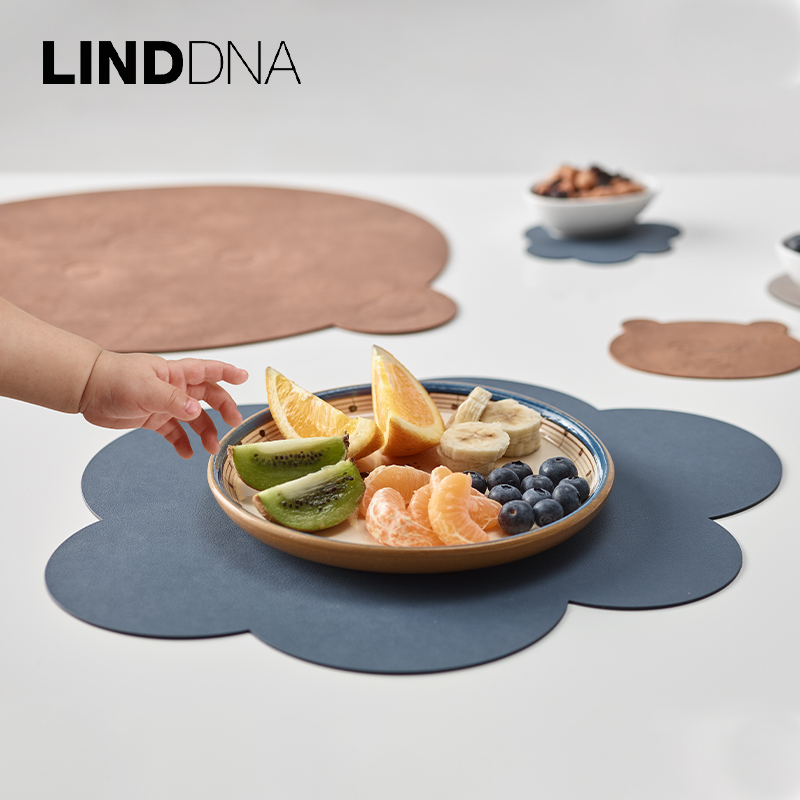LINDDNA儿童皮革餐垫防水防油