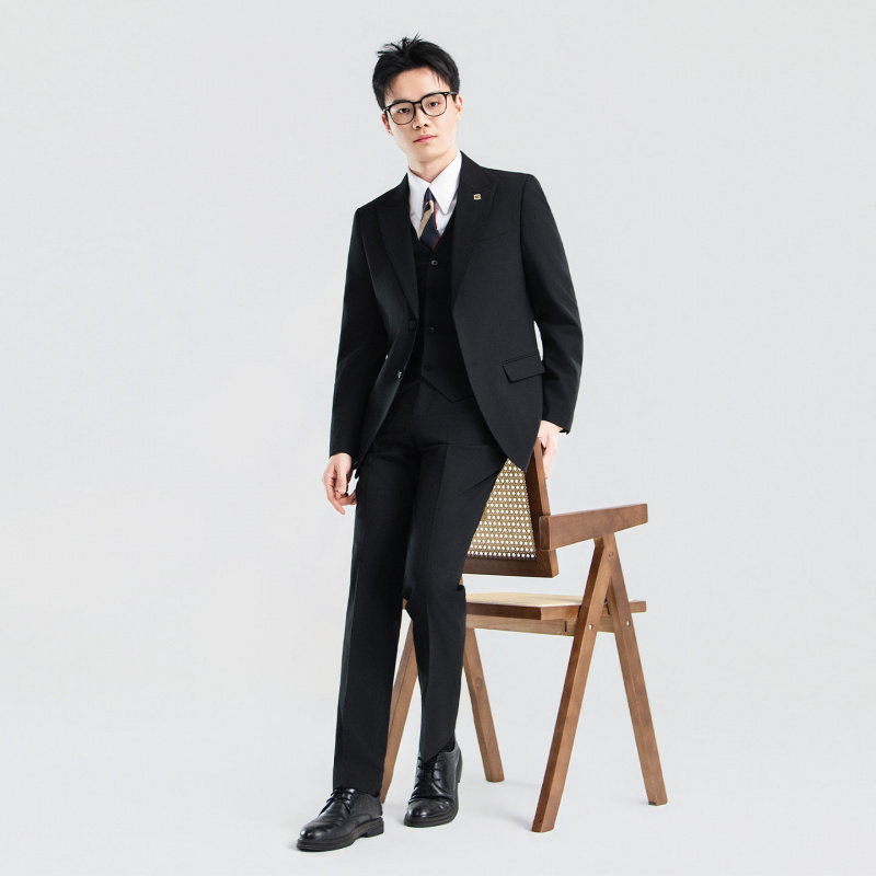 春季黑色西服套装男新郎结婚礼服三件套修身高级感两粒扣休闲西服