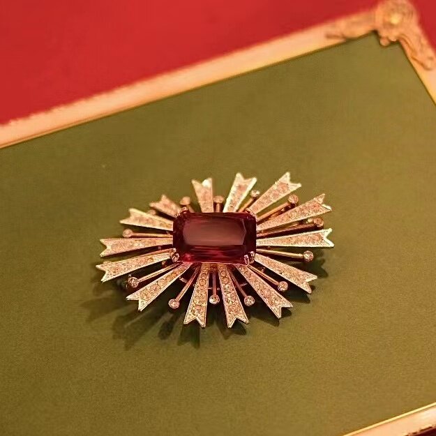 【墨绿中古】KJL蕾哈娜同款vintage 红宝石星芒中古胸针