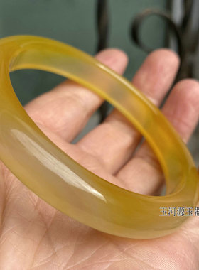 金黄色玛瑙扁条百搭圆形玉镯
