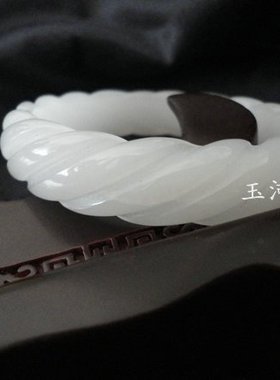 优质天然新疆白玉金丝玉螺丝纹麻花型手镯子女韩版晶白玉玉镯包邮