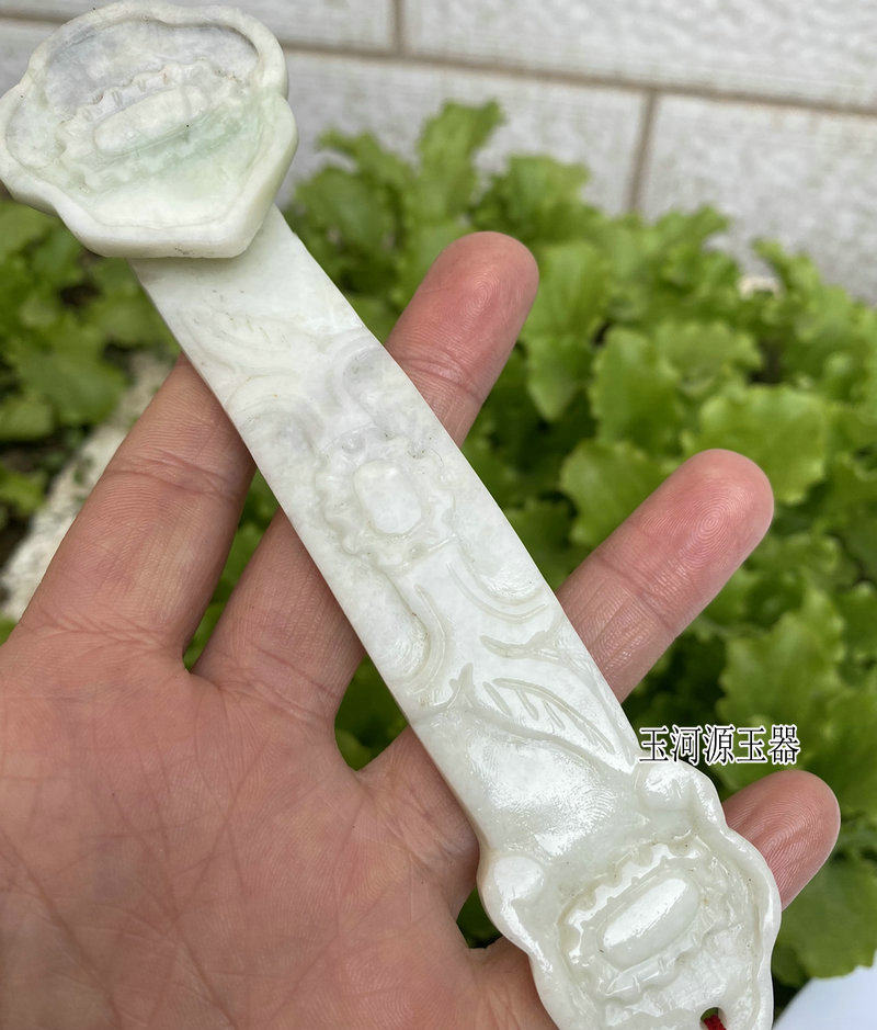 进口天然精雕蓝田玉如意摆件家居工艺品手把件结婚新娘手拿