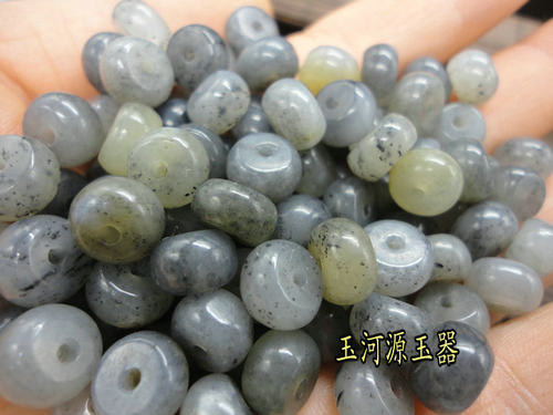 优选新疆和田玉青花手工平安扣