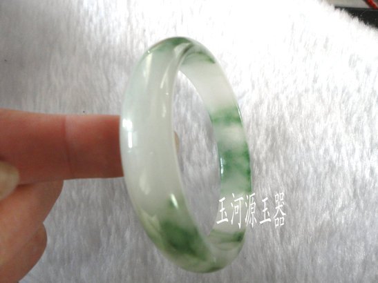 清仓精品缅甸巴山翡翠玉手镯  冰种飘翠手环女韩版时尚