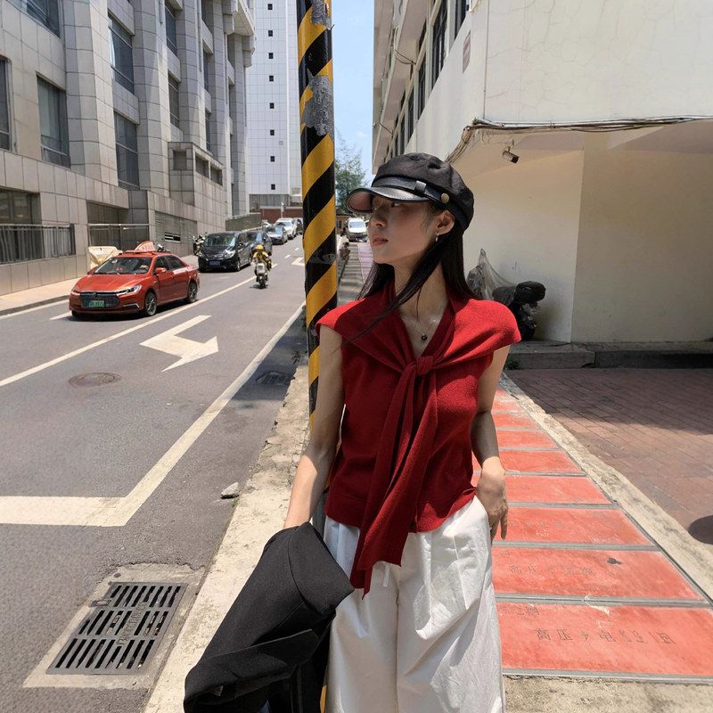 黄峥氛围感针织马甲系带披风女