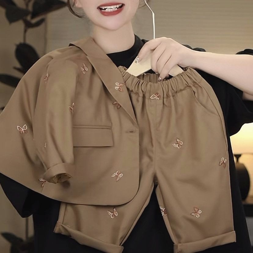 儿童春秋款休闲小西服2025男女童秋款节日外套夹克宝宝周岁生日服