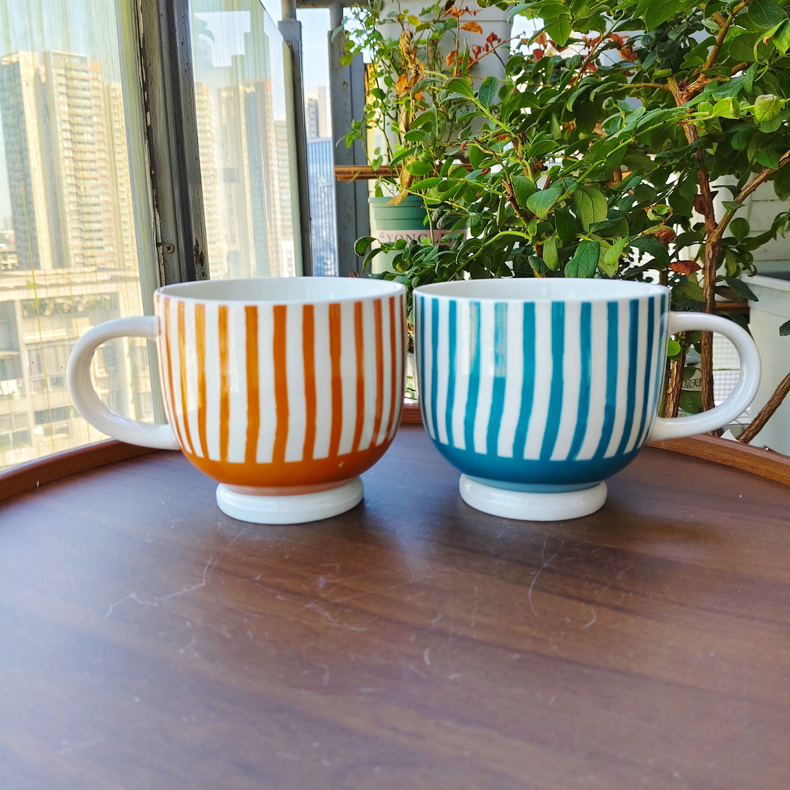 条纹控陶瓷杯子450ml容量出口孤品绿色条纹马克杯经典早餐杯