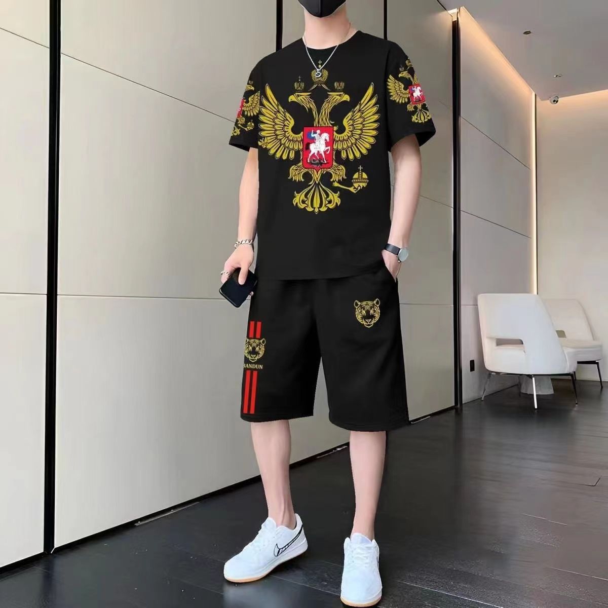 冰丝凉感2025新款短袖短裤运动套装男装潮流帅气印花薄款t恤个性