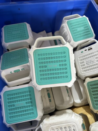 蓝牙音箱 成色如图 不包好坏 diy研究