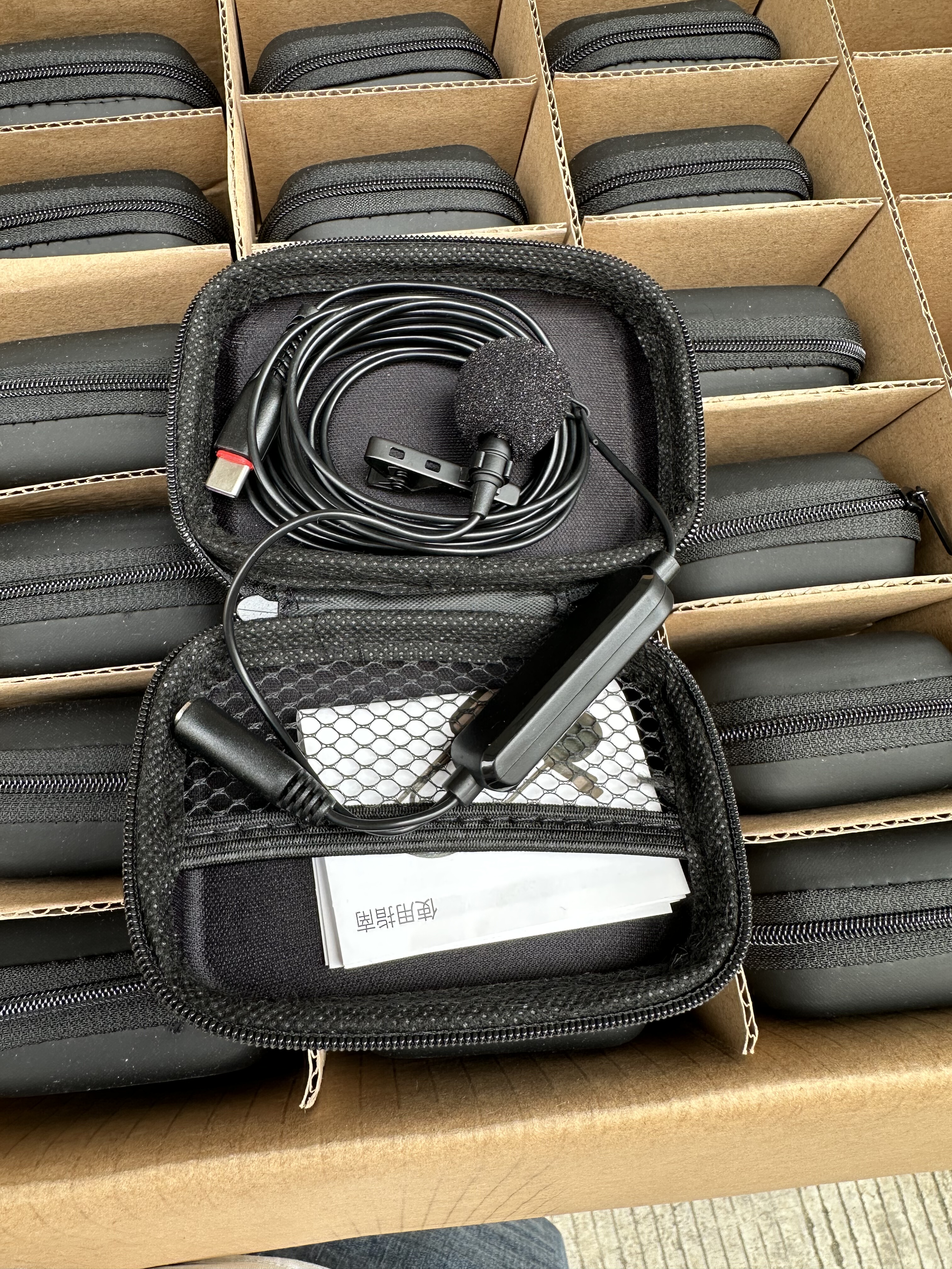 TYPE-C领夹式麦克风