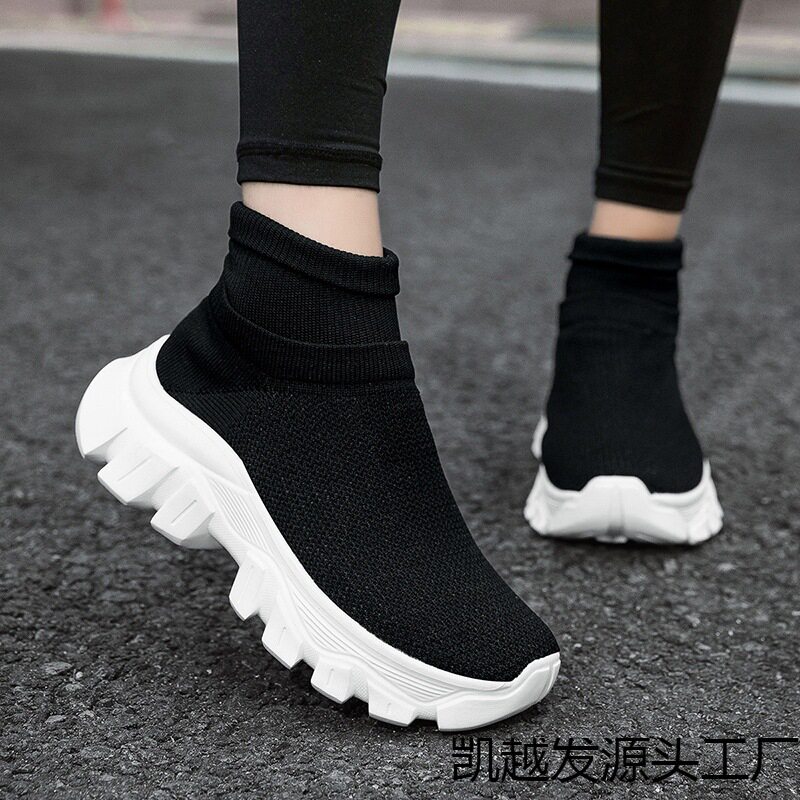 袜子鞋女2026网红韩版秋季新款高帮学生休闲运动短靴大码男鞋特卖