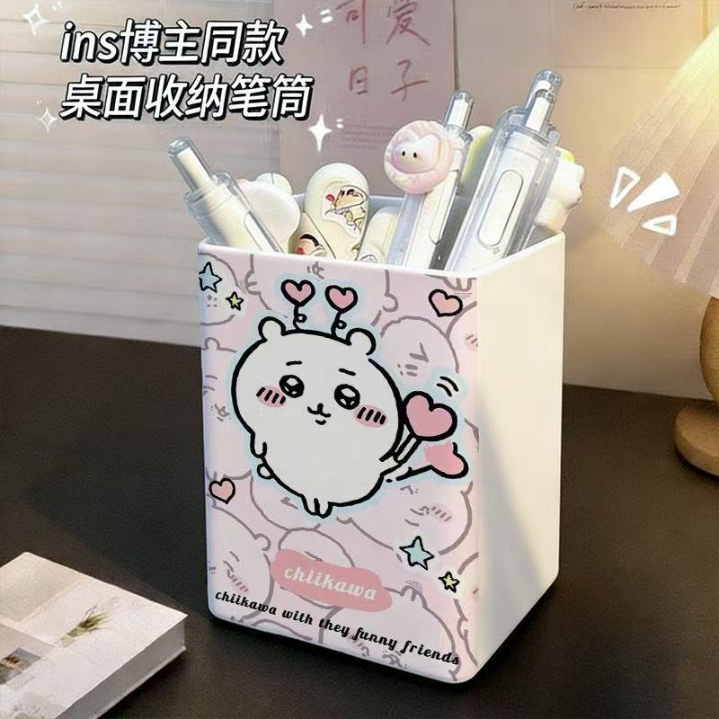 吉伊卡哇可爱方形笔筒