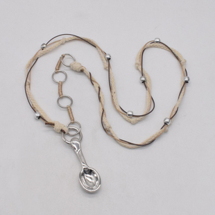 复古独特编织绳勺子吊坠项链个性潮流时尚毛衣链高级感配饰颈链女