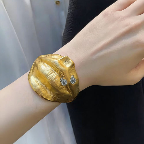 vintage夸张金属大嘴唇宽版手镯