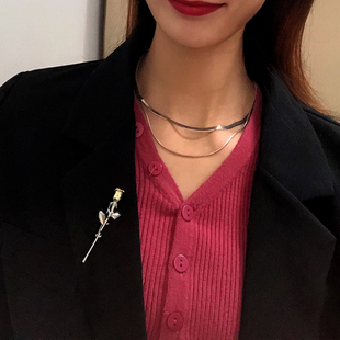 高级感金属玫瑰花气质立体金属花胸针复古拼色别针休闲配饰礼物女