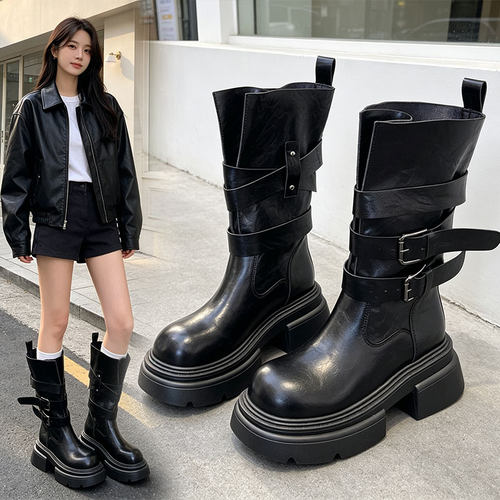 机车靴马丁靴女2026新款秋季皮带扣超火显瘦厚底中筒靴增高西部靴